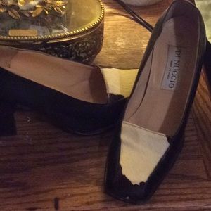 Classy Di Nuccio cow Hyde high heel.